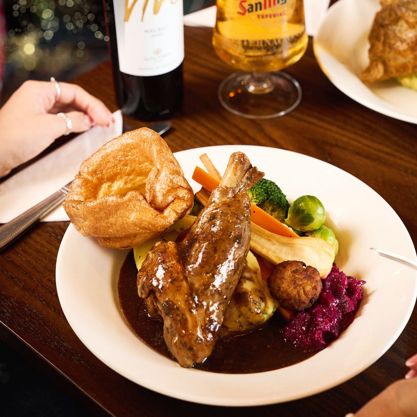Christmas Day 2025 Lunch, Dinner & Dining at The Bankfield Inn in Bilston